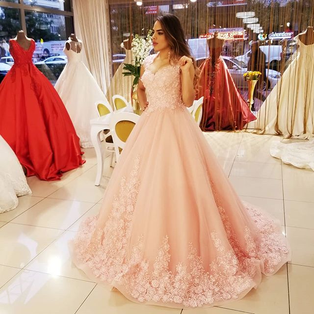 dramatic prom dresses