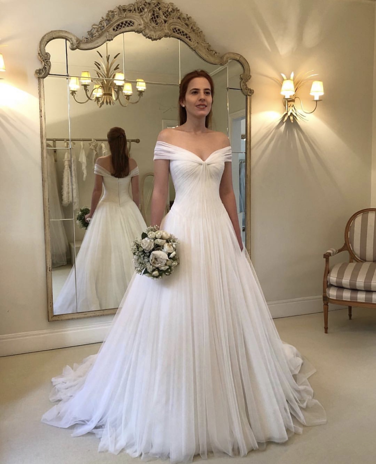 Princess Style Tulle White Bridal Dresses A Line Beach Wedding Dresses 2019 Simple Pleated Outdoor Bridal Dresses