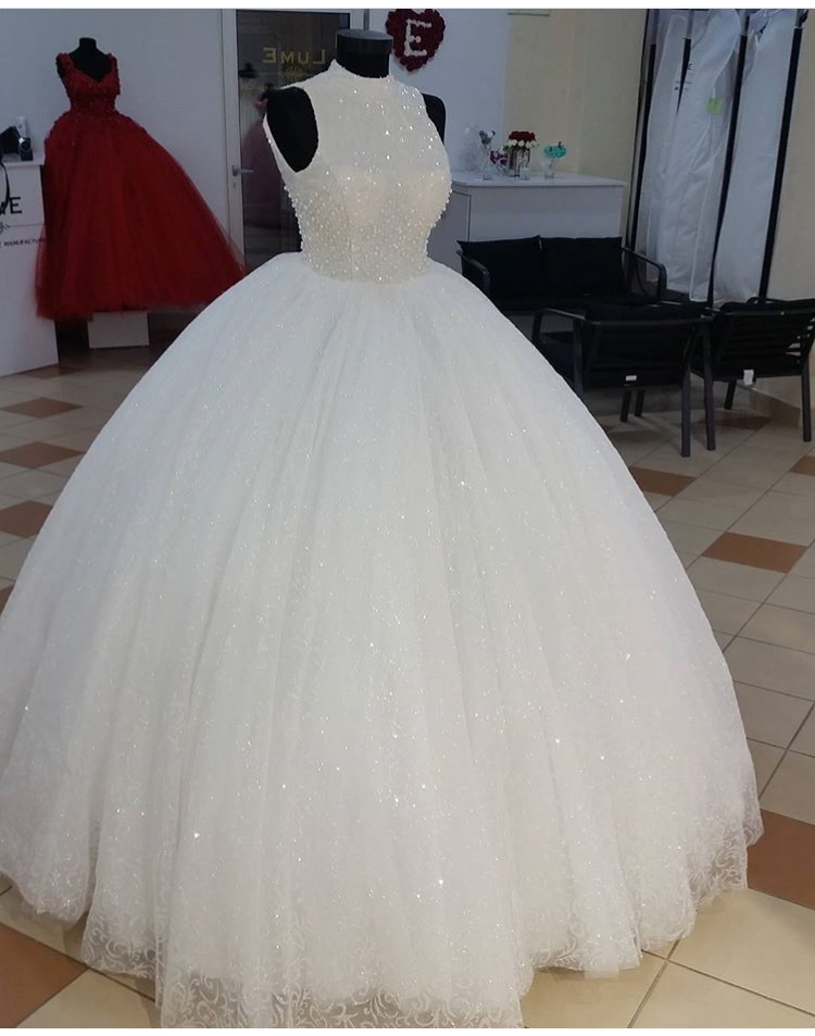 High Neck Bling Bling Ball Gown Wedding Dresses Floor Length Bridal Dresses 2018 Pearls